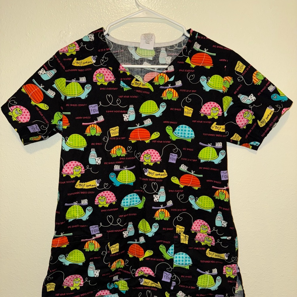 Colorful Turtle Print Scrub Top
